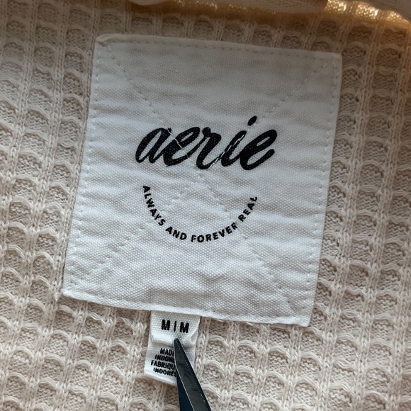 Aerie Anytime Fave Waffle Oversized Button Shirt Womens Medium Cake Batter Cream - Picture 13 of 14